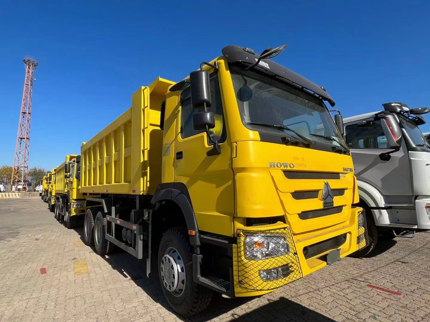 Камион Howo 6x4
